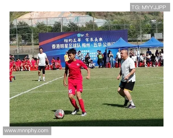 达拉博纳：03年欧冠决赛前，大因扎吉和舍瓦发生争执互相辱骂