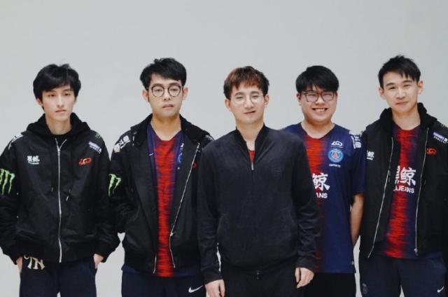 屡次在逆境 屡次在逆境